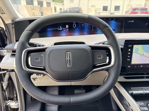 New 2026 Lincoln Nautilus Premier AWD/4WD image 26