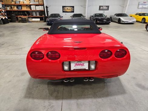Used 2001 Chevrolet Corvette Convertible w/ Preferred Equipment Group2 image 38