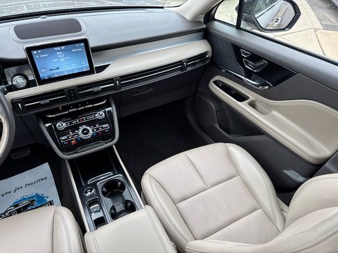 Used 2021 Lincoln Corsair FWD w/ Premium Package image 24