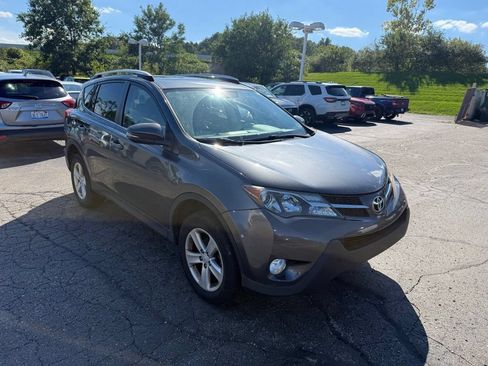 Used 2014 Toyota RAV4 XLE FWD image 4