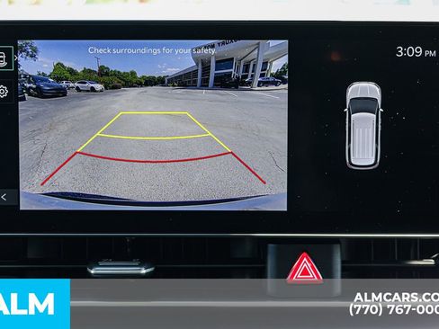 Used 2025 Kia Carnival FWD image 37