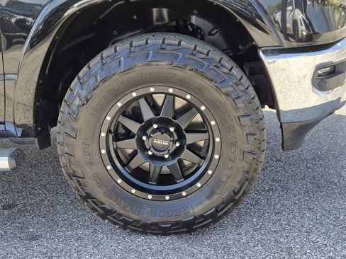 Used 2019 RAM 1500 Laramie image 4