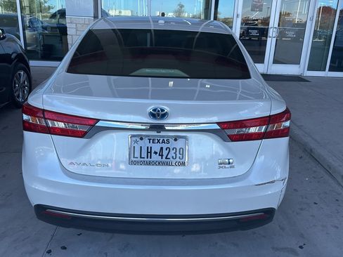 Used 2013 Toyota Avalon XLE Touring image 10