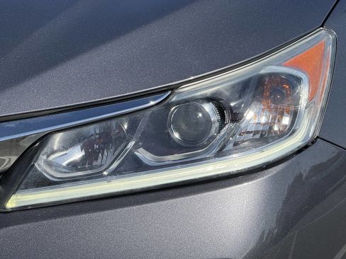 Used 2017 Honda Accord Sport Special Edition image 23