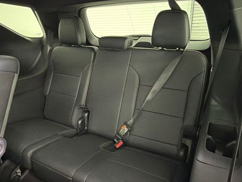Used 2026 Chevrolet Traverse LT FWD image 26