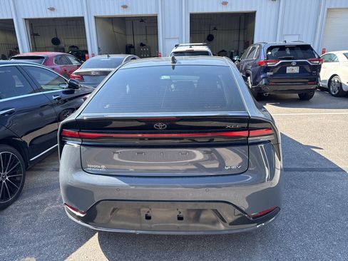 Used 2024 Toyota Prius XLE image 8
