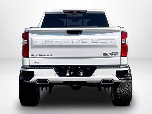 Used 2023 Chevrolet Silverado 1500 High Country w/ High Country Premium Package AWD/4WD image 7