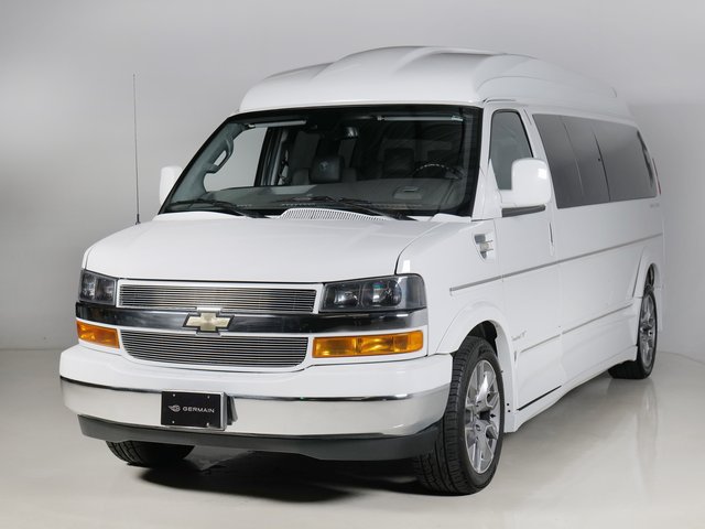 Used 2022 Chevrolet Express 2500 Extended w/ Enhanced Convenience Package RWD image 1