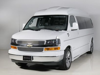 Used 2022 Chevrolet Express 2500 Extended w/ Enhanced Convenience Package