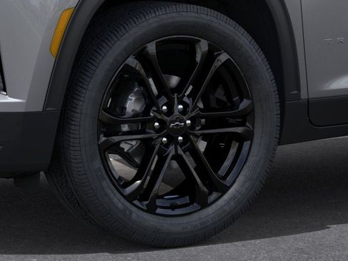 New 2026 Chevrolet Traverse LT w/ Driver Confidence Package FWD image 9