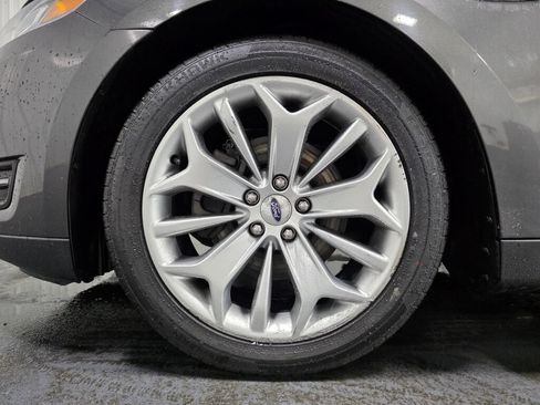 Used 2018 Ford Taurus Limited FWD image 5