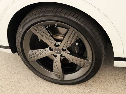 Used 2025 Genesis GV70 3.5T Sport w/ Sport Advanced Package image 32