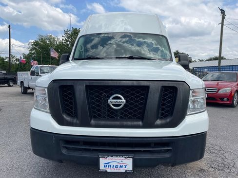 Used 2020 Nissan NV 2500 SV w/ Back Door Glass Package image 2