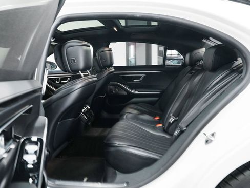 Used 2023 Mercedes-Benz S 500 4MATIC w/ AMG Line image 29