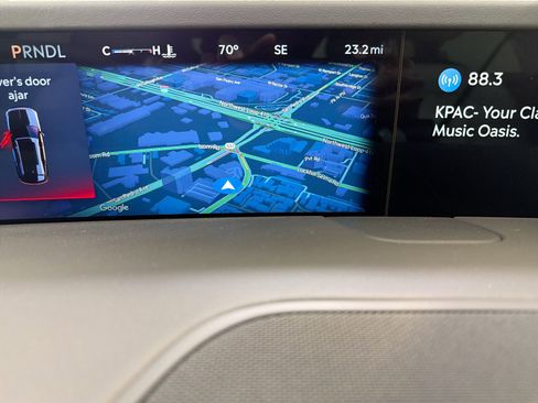 New 2026 Lincoln Nautilus Premier image 16