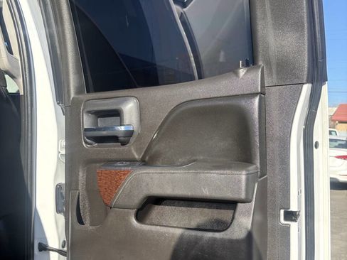 Used 2017 GMC Sierra 1500 SLE image 21