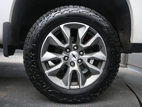 Used 2022 Chevrolet Silverado 1500 RST w/ Z71 Off-Road Package AWD/4WD image 15
