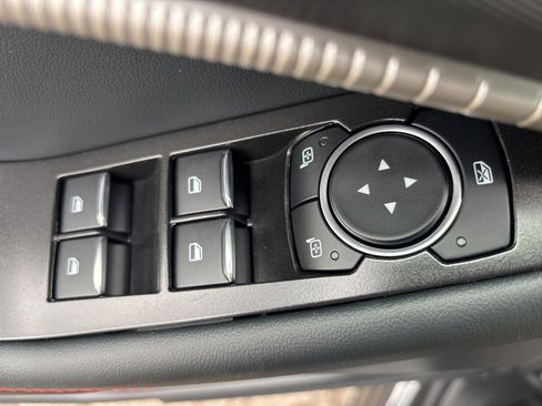 New 2026 Ford Explorer ST-Line w/ ST-Line Street Pack image 19