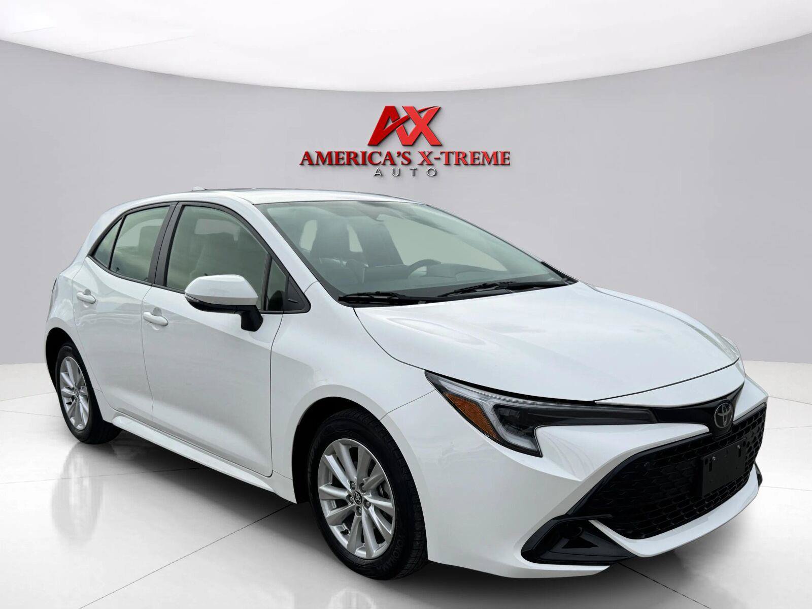 Used 2024 Toyota Corolla SE FWD image 7
