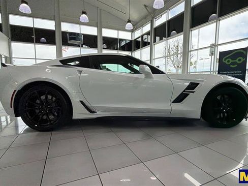 Certified 2019 Chevrolet Corvette Grand Sport w/ Carbon Flash Badge Package RWD image 3