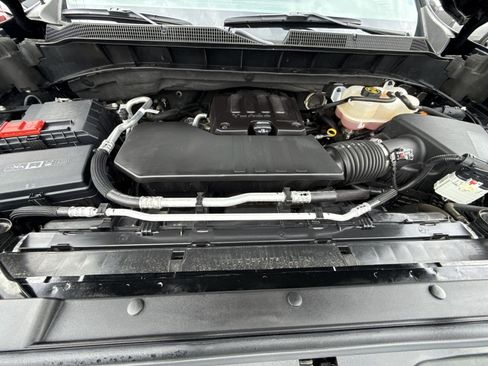 Used 2023 Chevrolet Silverado 1500 LT AWD/4WD image 27