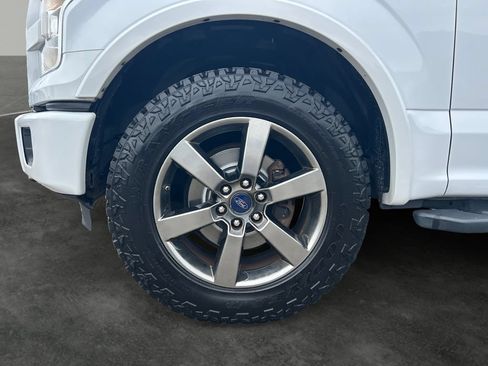 Used 2016 Ford F150 XLT w/ Equipment Group 302A Luxury AWD/4WD image 5