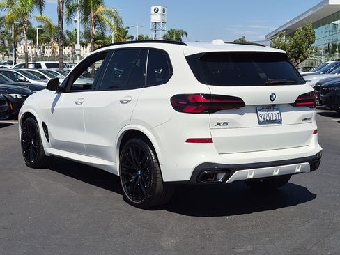 Used 2026 BMW X5 xDrive40i w/ M Sport Package AWD/4WD image 8
