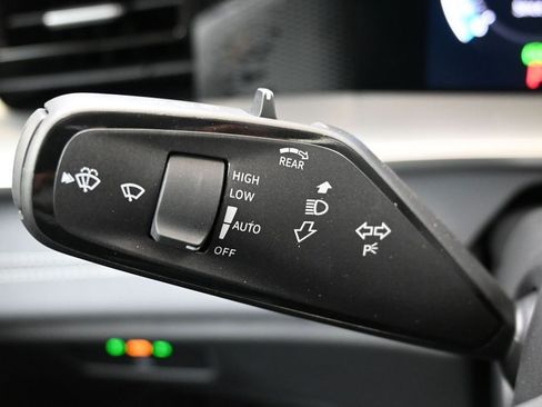 New 2026 Volkswagen Tiguan SE AWD/4WD image 29