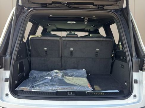 New 2026 Jeep Grand Wagoneer Summit image 14