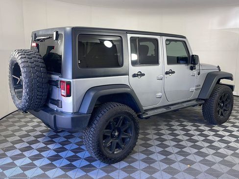 Used 2017 Jeep Wrangler Unlimited Sport w/ Quick Order Package 24S AWD/4WD image 6