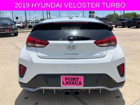 Used 2019 Hyundai Veloster Turbo FWD image 7