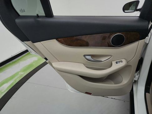 Used 2018 Mercedes-Benz GLC 300 image 26