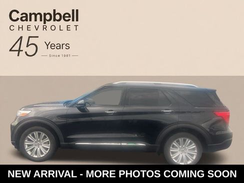 Used 2021 Ford Explorer Limited w/ Equipment Group 301A AWD/4WD image 2