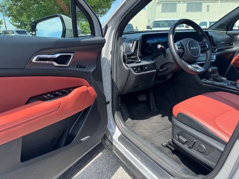 Used 2023 Kia Sportage SX FWD image 13