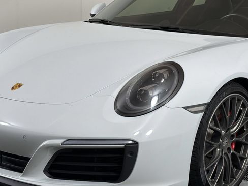 Certified 2019 Porsche 911 Carrera 4S AWD/4WD image 14
