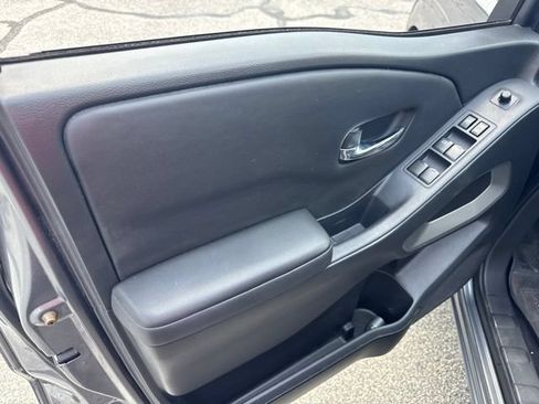 Used 2023 Nissan Frontier SV w/ Technology Package AWD/4WD image 14