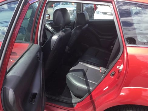 Used 2006 Pontiac Vibe AWD w/ Sport Package image 10