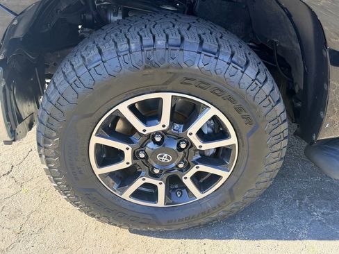 Used 2015 Toyota Tundra SR5 w/ TRD Off Road Package AWD/4WD image 11