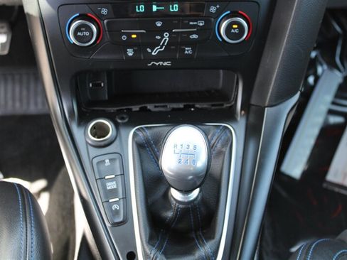 Used 2016 Ford Focus RS AWD/4WD image 29