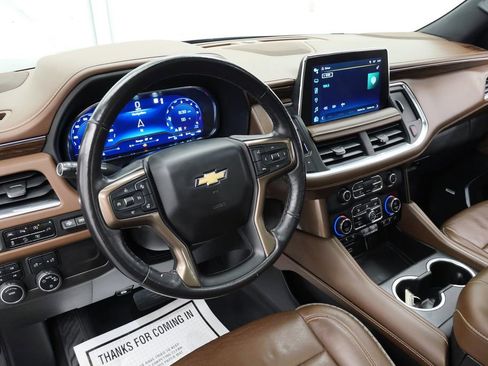 Used 2022 Chevrolet Suburban High Country AWD/4WD image 12