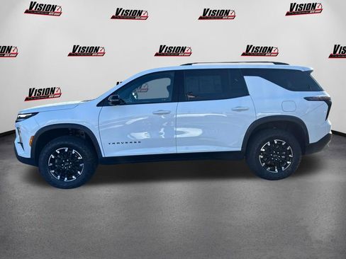 Used 2024 Chevrolet Traverse Z71 image 8