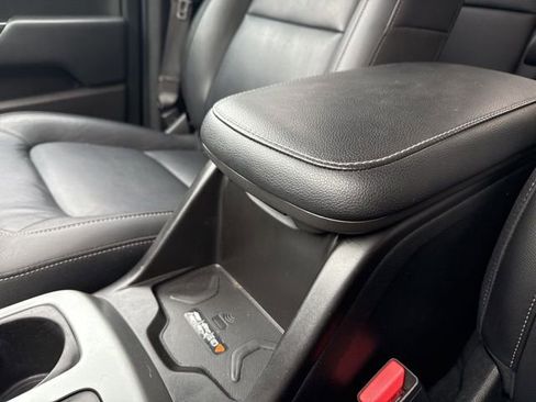 Used 2022 Chevrolet Colorado ZR2 w/ ZR2 Midnight Special Edition AWD/4WD image 19