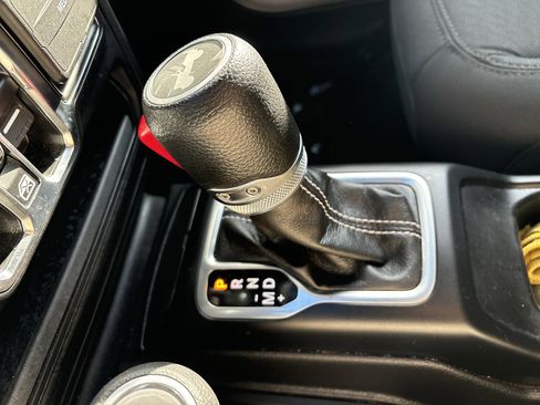 Used 2022 Jeep Wrangler Unlimited Sahara w/ LED Lighting Group image 24