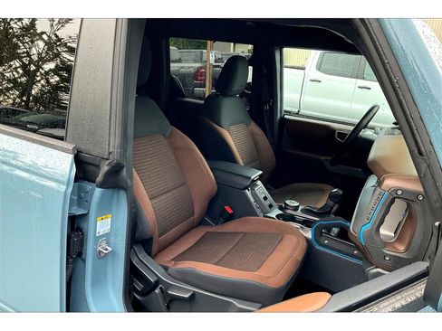 Used 2023 Ford Bronco Outer Banks image 7