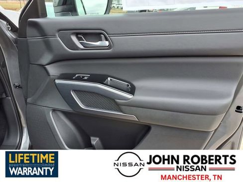 New 2026 Nissan Pathfinder SL image 20