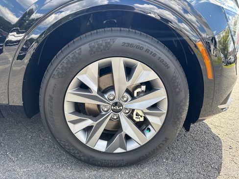 New 2025 Kia Sportage SX image 12