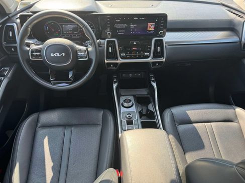 Used 2023 Kia Sorento EX AWD/4WD image 12