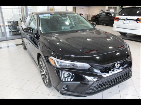 Certified 2024 Honda Civic LX image 3