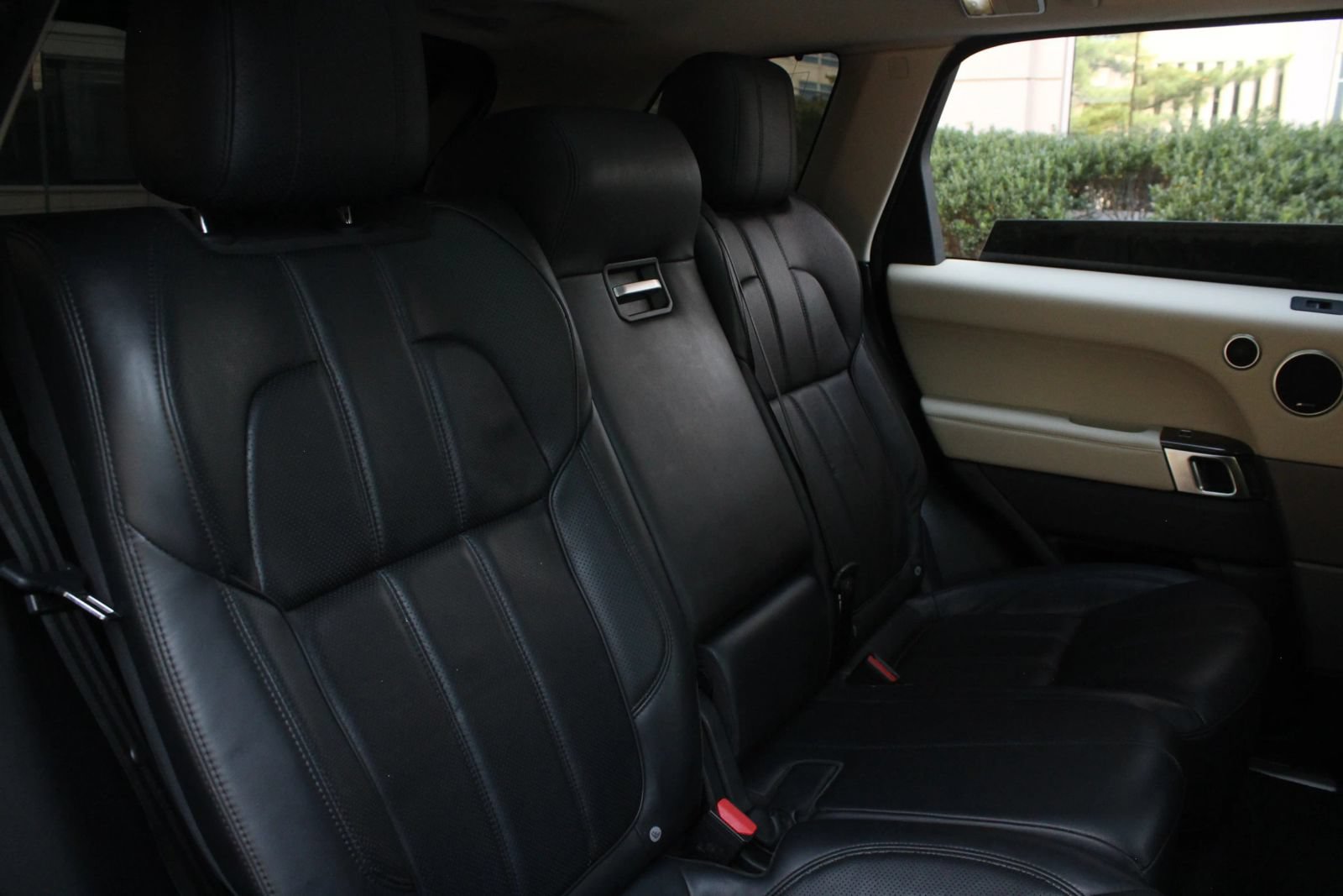 Used 2016 Land Rover Range Rover Sport HSE AWD/4WD image 23