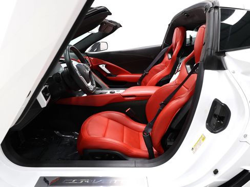 Used 2016 Chevrolet Corvette Z06 w/ 3LZ Preferred Equipment Group RWD image 13